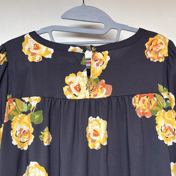 Loft Dress - Picture 5 of 5